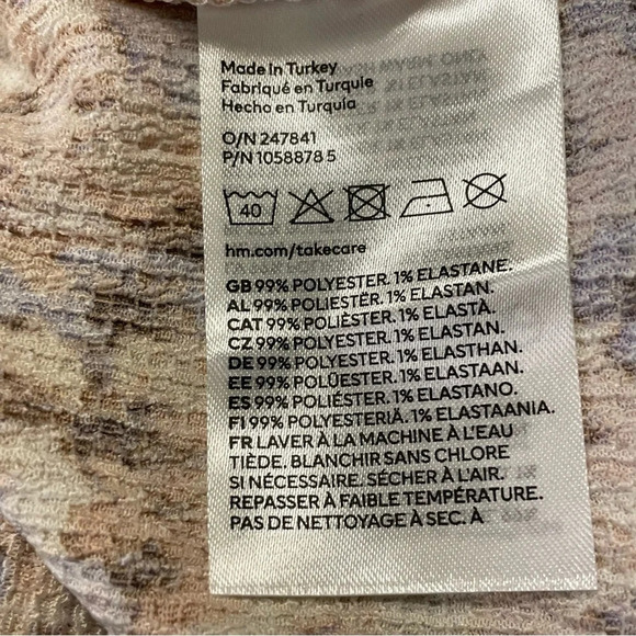 H&M Smocked Dress in Light Beige Small‎ Flowers - Picture 6 of 10